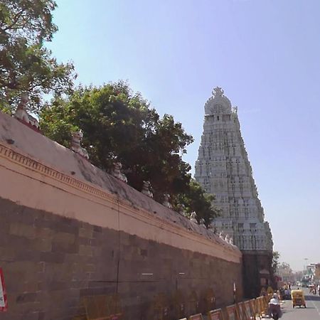 Saptagiri House Otel Tiruvannāmalai Dış mekan fotoğraf